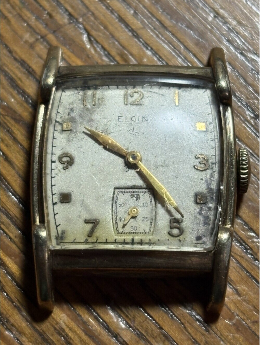 Elgin H2 207 Manual Wind Wristwatch Arabic Dial Gold Filled Base Metal Back
